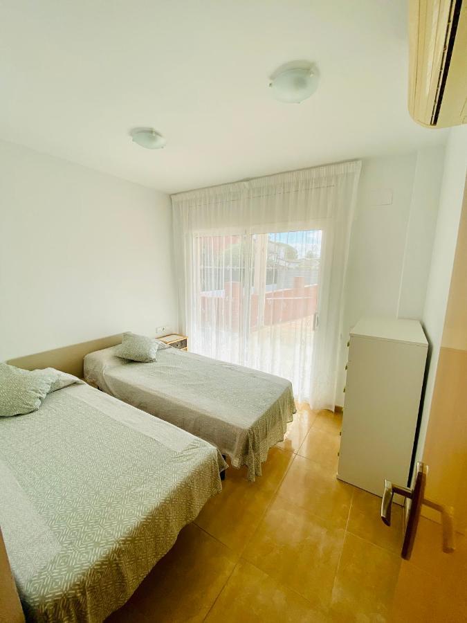 Villa Sant Rafel กัมบริลส์ ภายนอก รูปภาพ