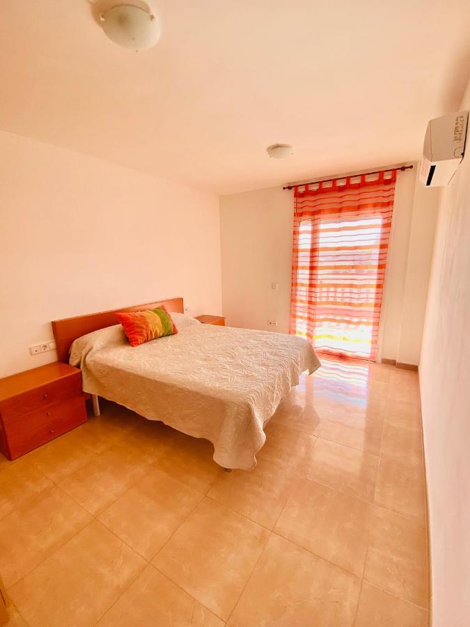 Villa Sant Rafel กัมบริลส์ ภายนอก รูปภาพ