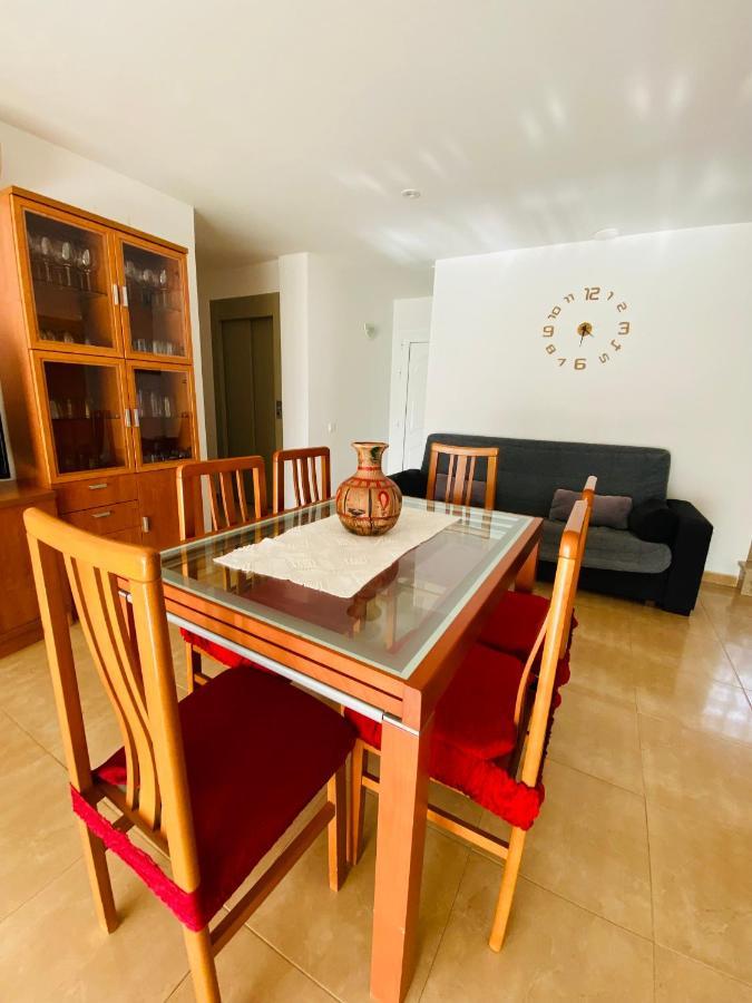 Villa Sant Rafel กัมบริลส์ ภายนอก รูปภาพ