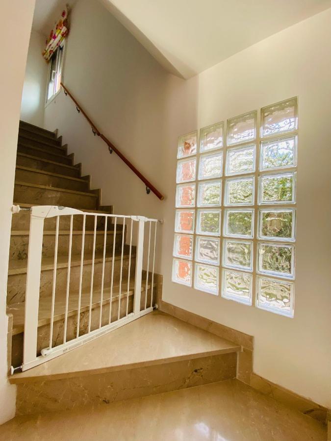 Villa Sant Rafel กัมบริลส์ ภายนอก รูปภาพ