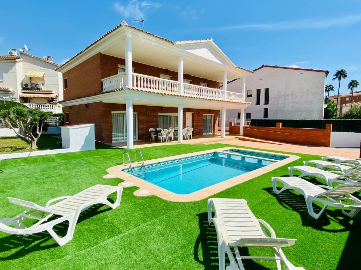 Villa Sant Rafel กัมบริลส์ ภายนอก รูปภาพ